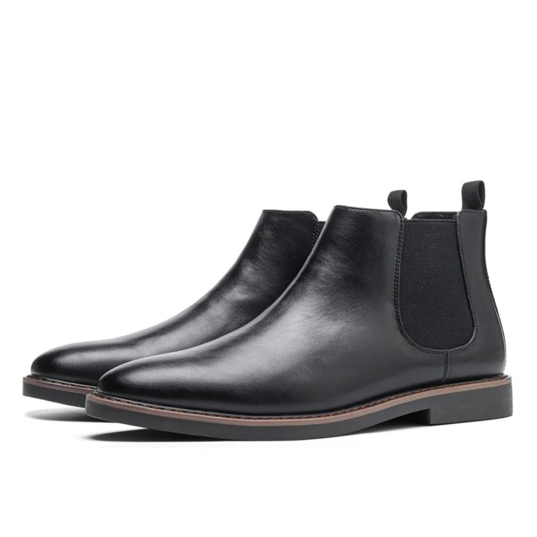 Bota Chelsea Masculina em Couro Joseph Hart, Bota Chelsea masculina,Couro genuíno,Estilo atemporal,Calçados masculinos,Bota de couro,Conforto premium,Elegância durável,Design versátil,Moda masculina,Bota Joseph Hart,Sapato de couro,Calçados de qualidade,Sofisticação masculina,Durabilidade em calçados,Bota elegante,Estilo versátil,Couro de alta qualidade,Botas de moda masculina,Bota clássica masculina,Investimento em calçados